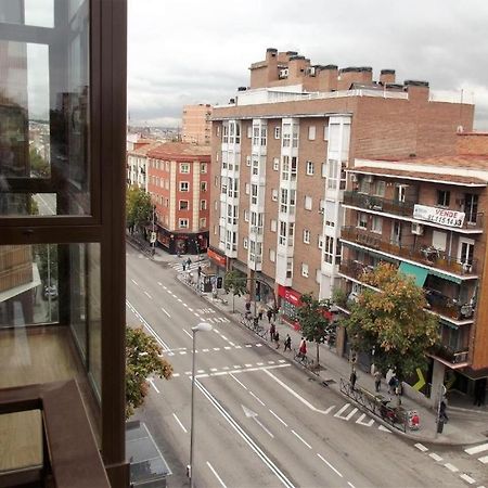 Apartamentos Urgel Madrid Exteriör bild