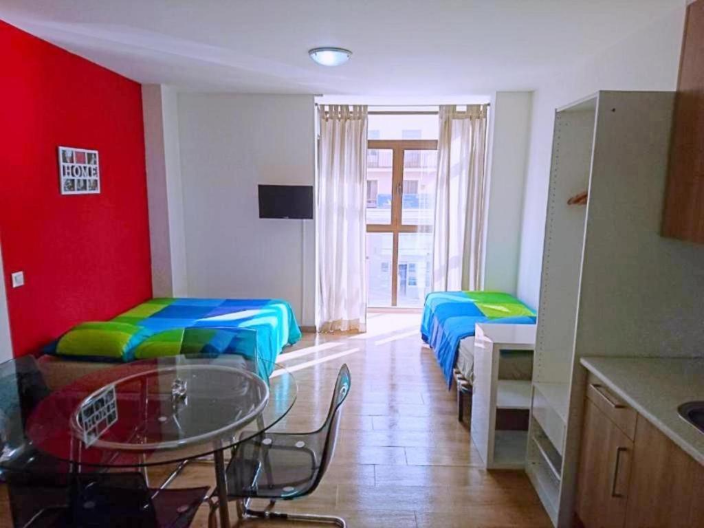 Apartamentos Urgel Madrid Exteriör bild