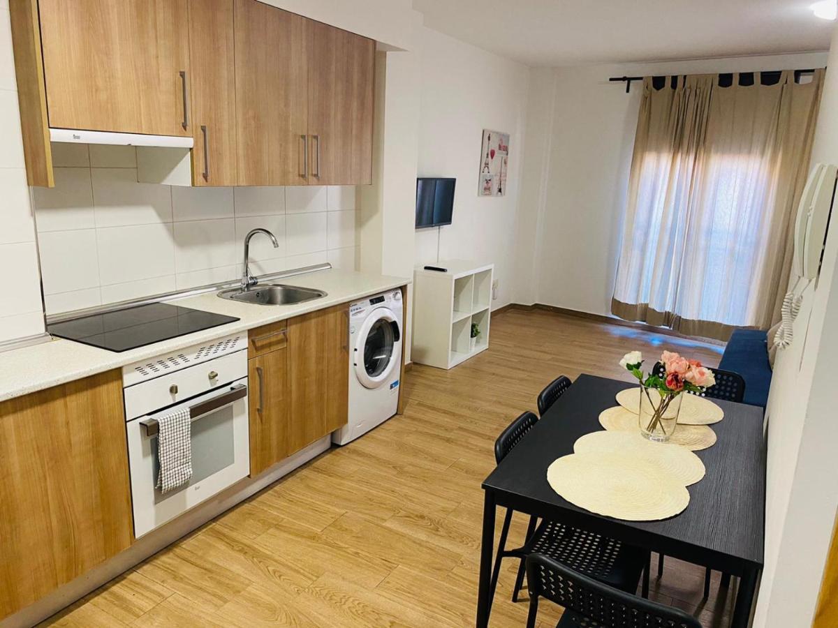 Apartamentos Urgel Madrid Exteriör bild